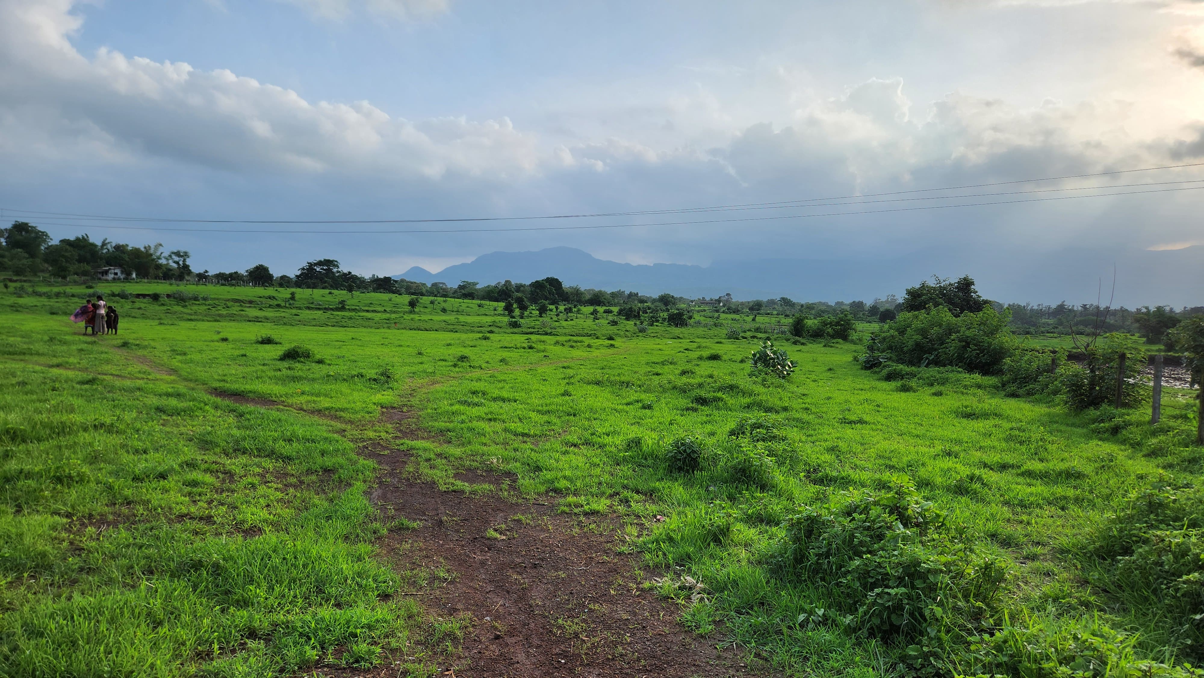 10 Acre + agriculture land for sale 10 Km from Karjat.