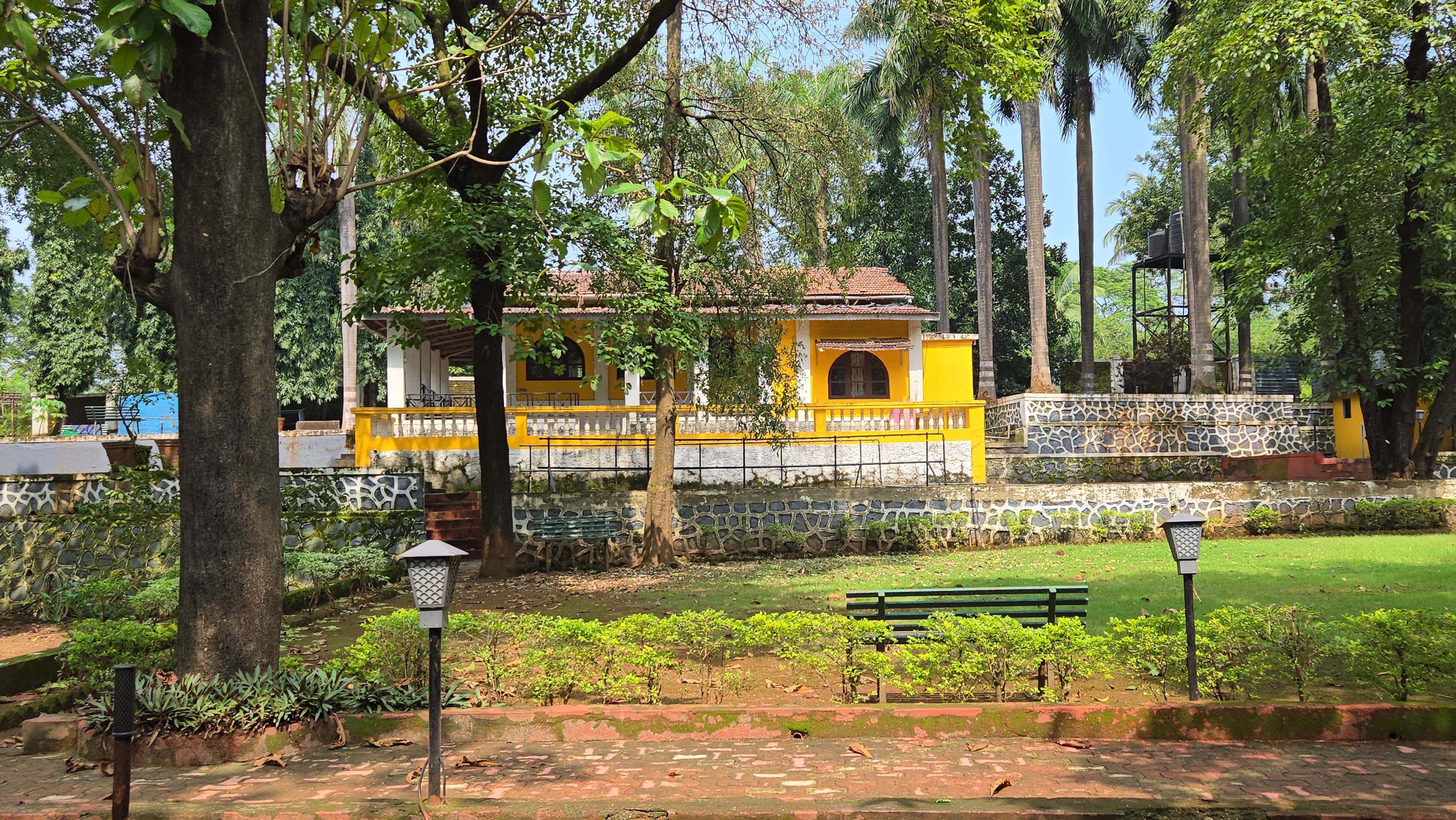 115 Guntha Resort for sale at Khalapur. 1km from Old Mumbai-Pune Highway.