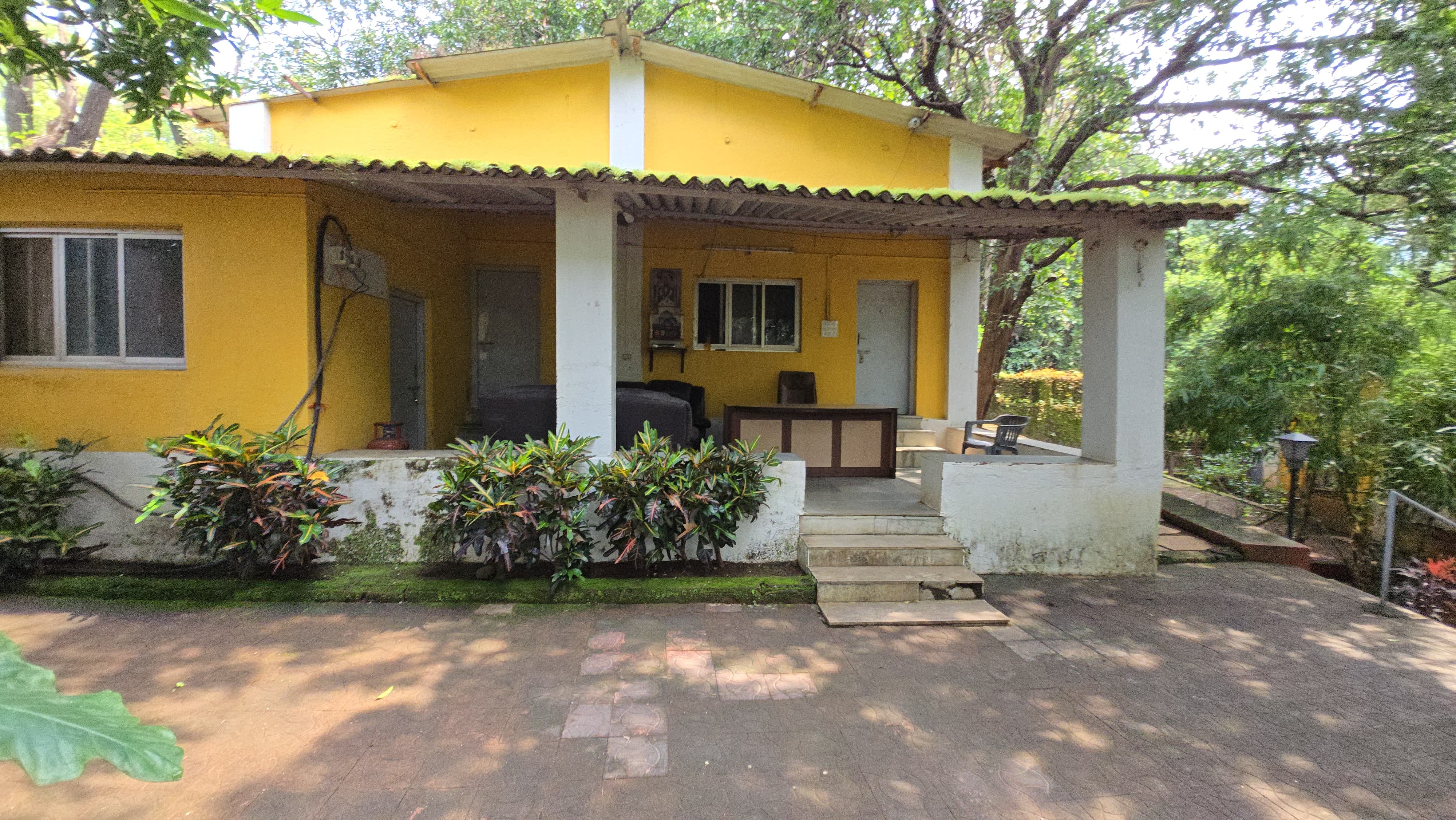 115 Guntha Resort for sale at Khalapur. 1km from Old Mumbai-Pune Highway.