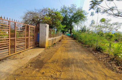 32 Gunthe Mountain View Farmhouse Land with trees for sale at village Bhaliwadi, Karjat.