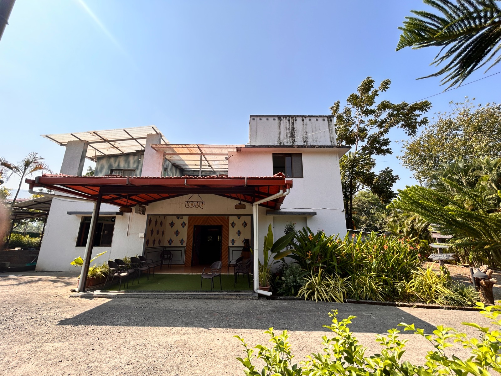 4 BHK 47 Guntha Ready Farmhouse For sale in karjat with swimming pool.