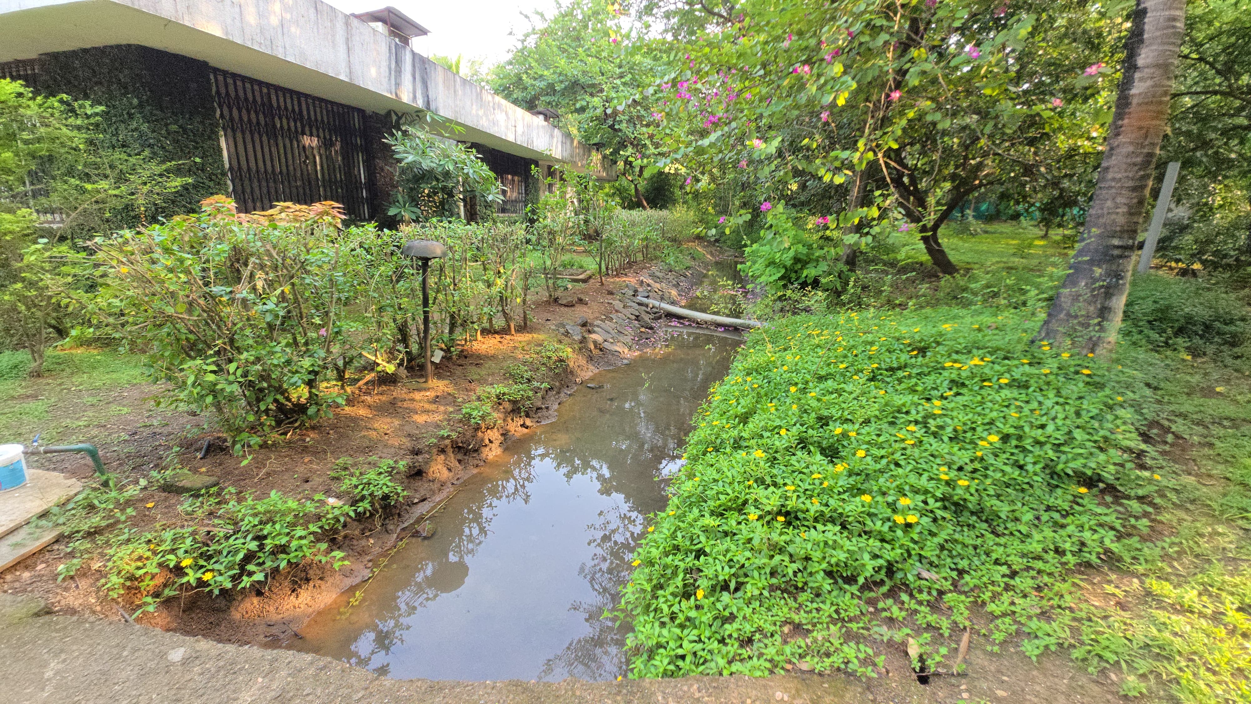 Canal touch 5 Acre Farmhouse for sale just 5km from Karjat.