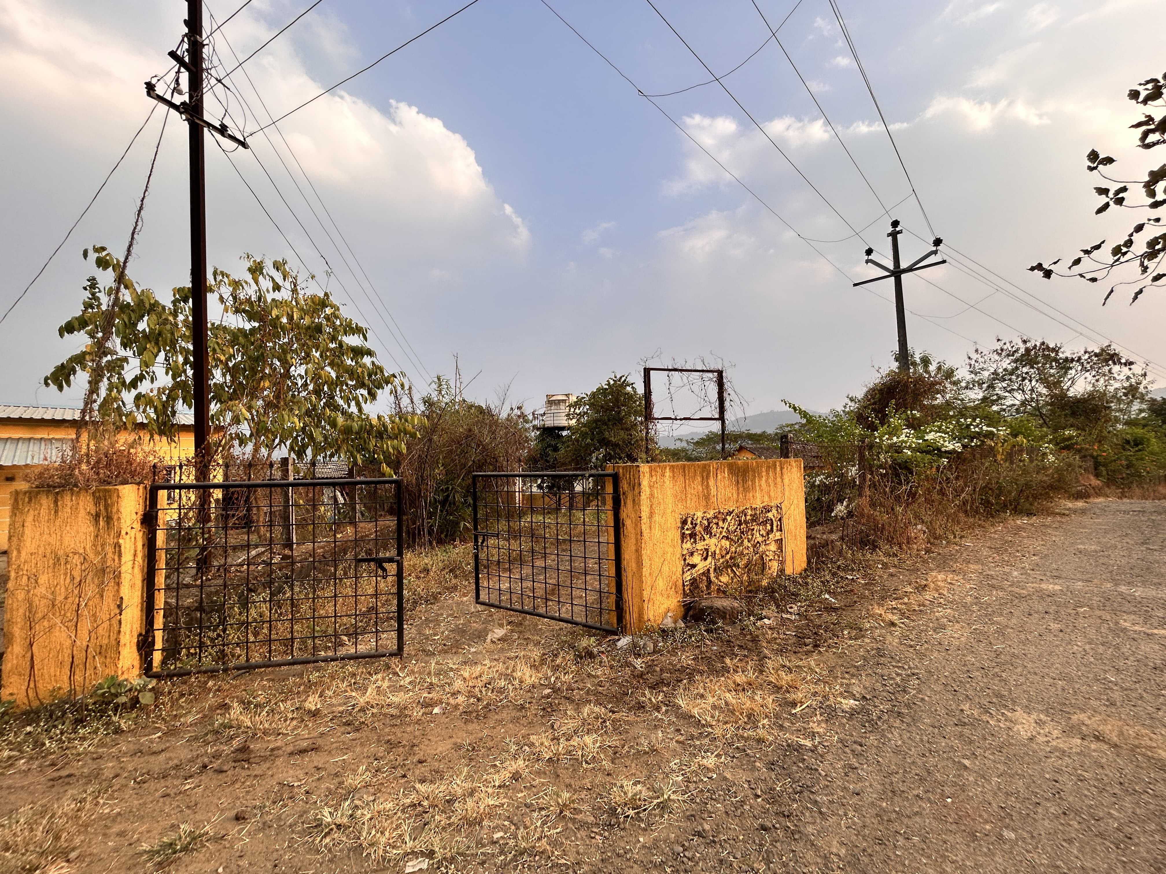 RIVER VIEW 2 BHK 52 Guntha Farmhouse For sale in karjat, Just 6 Km From karjat Station.