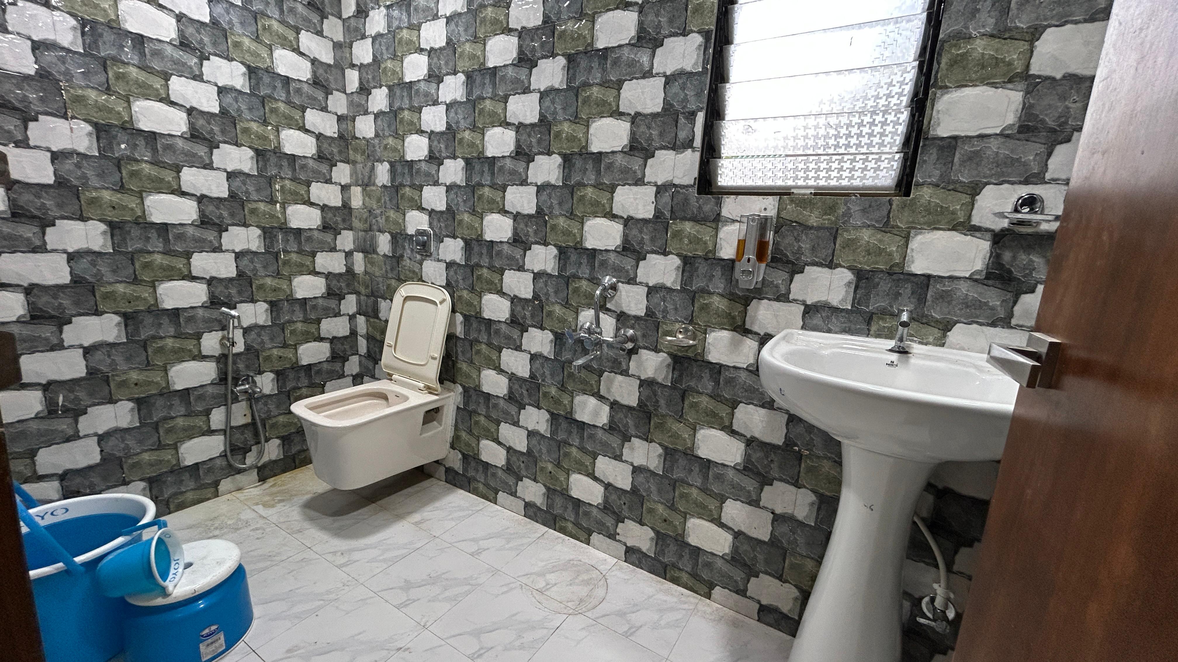 21 Guntha Farmhouse for sale in karjat near tata road.