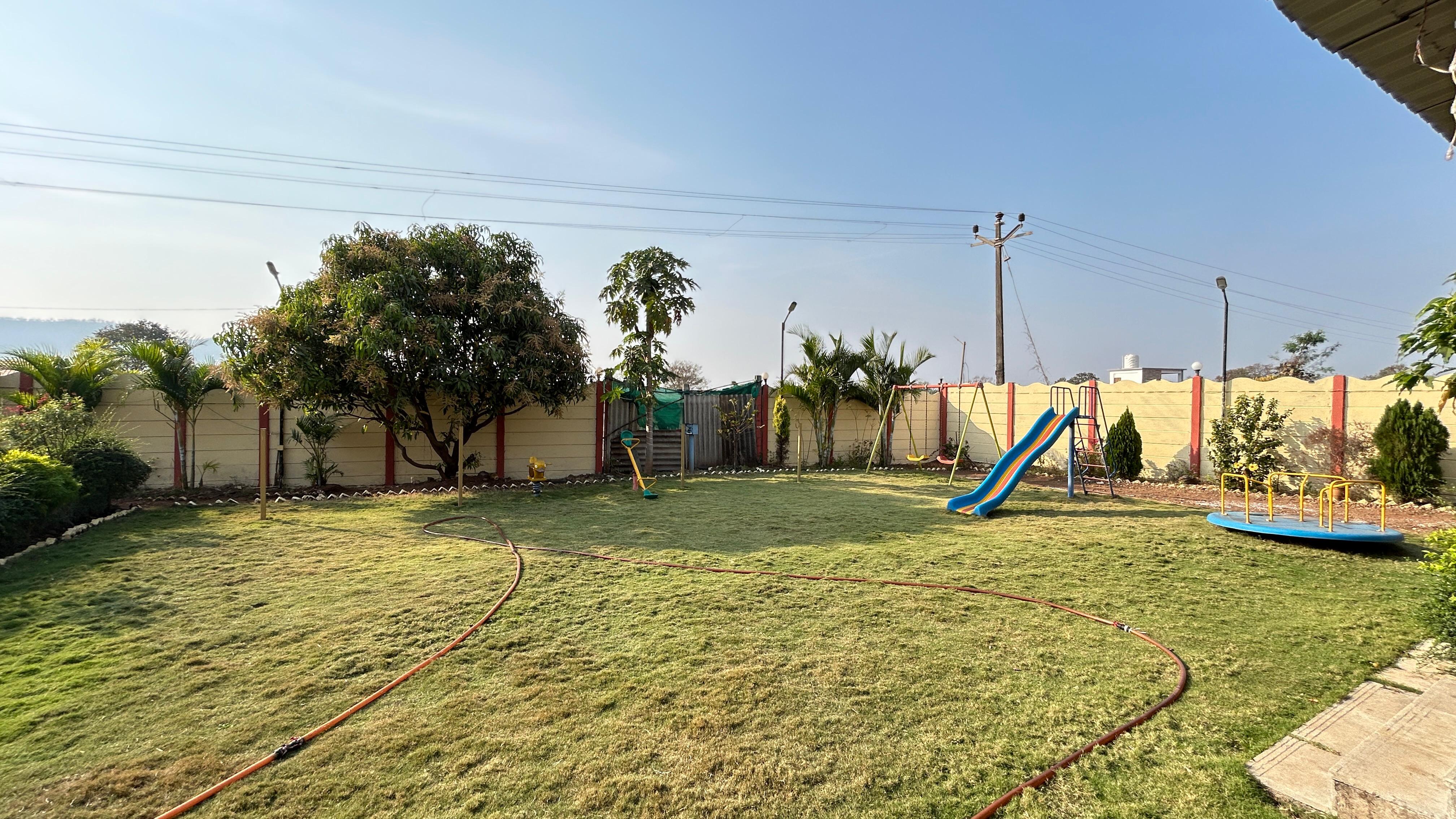 21 Guntha 4 Bhk Ready Farmhouse for sale in karjat near tata road, with big pool