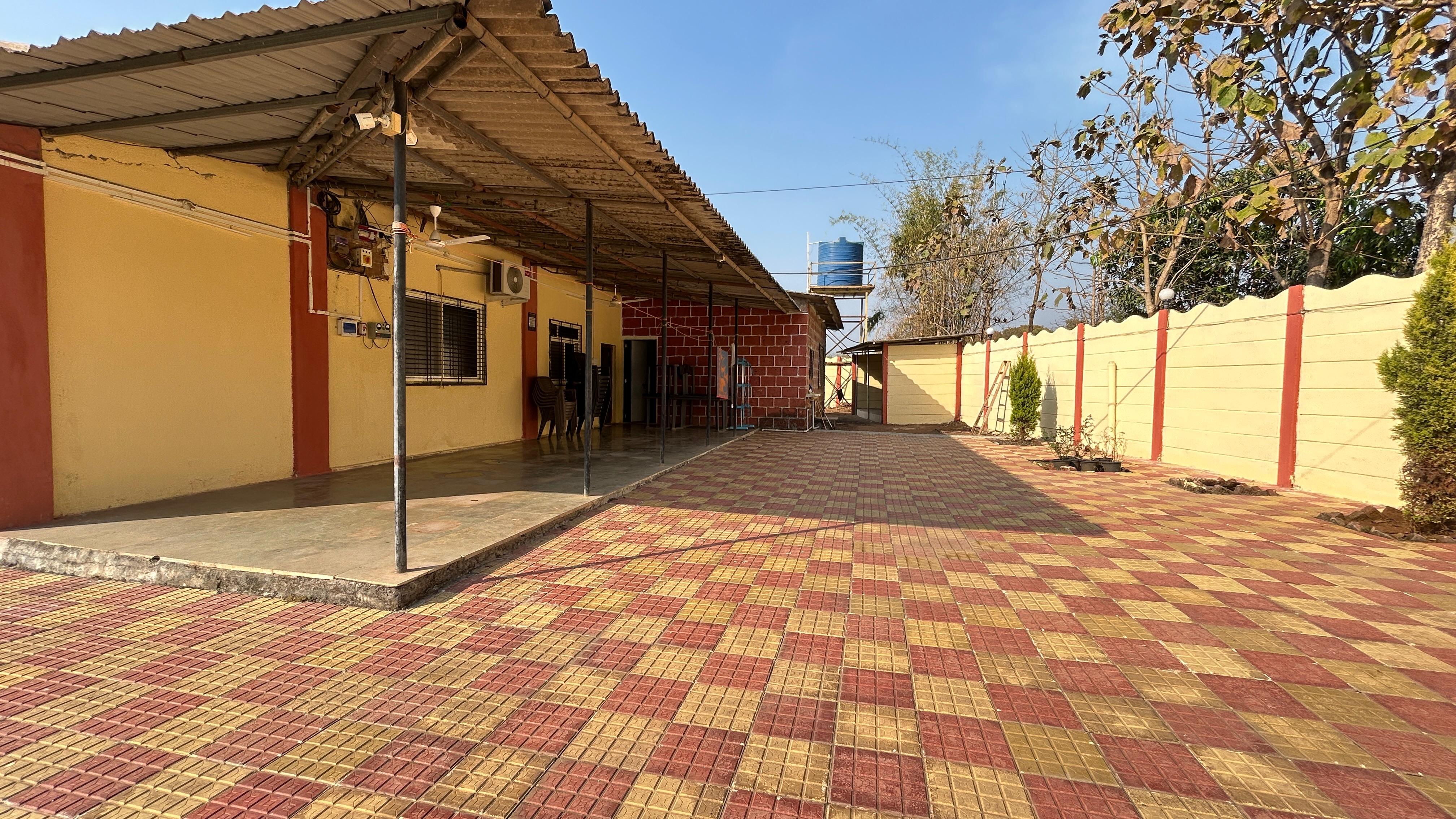 21 Guntha 4 Bhk Ready Farmhouse for sale in karjat near tata road, with big pool